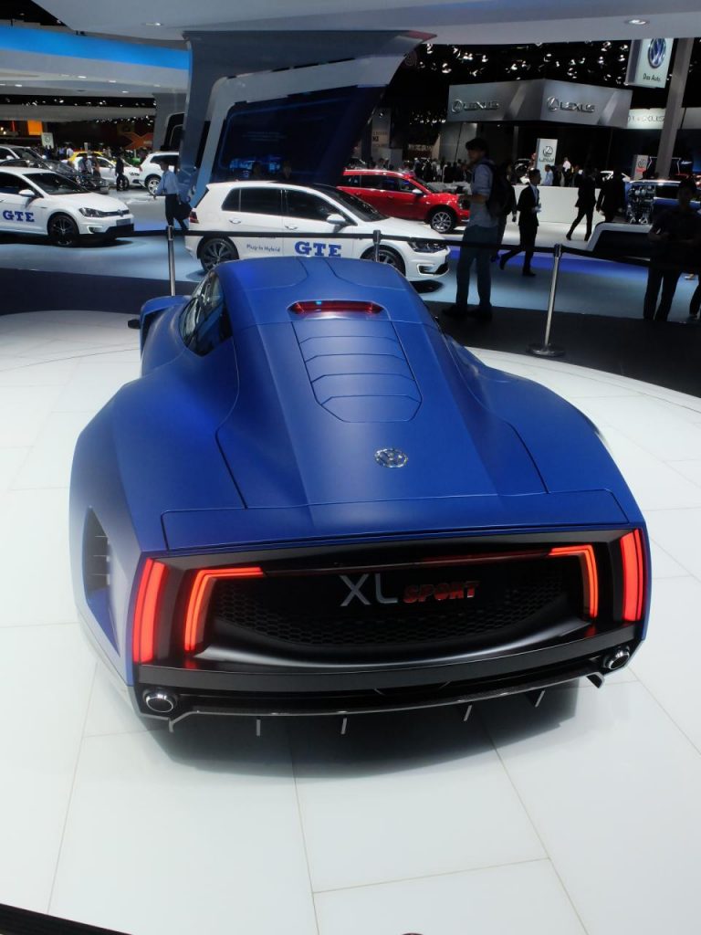 hd-paris_2014_live_vw_xl_sport_ducati_1-14