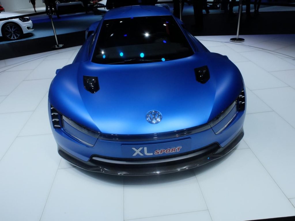 hd-paris_2014_live_vw_xl_sport_ducati_1-2