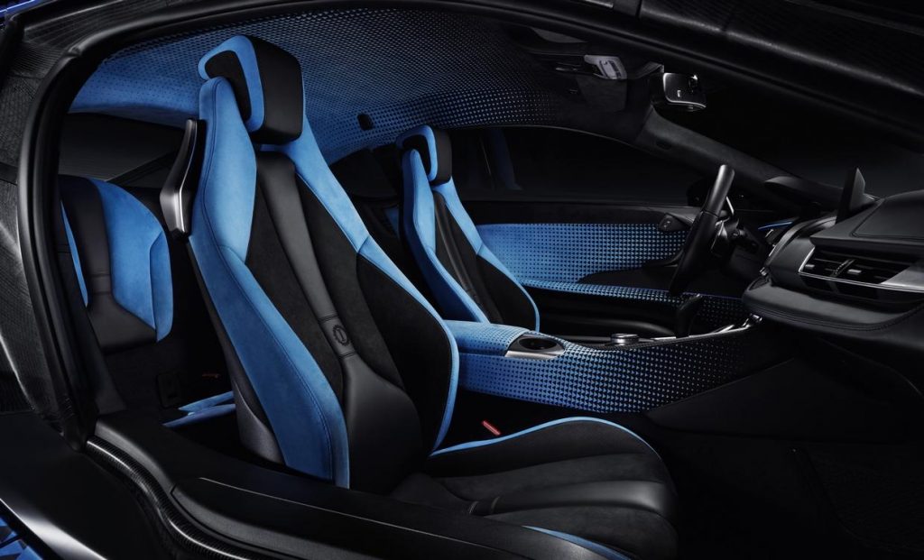 hd-paris_2016_bmw_i3_et_i8_garage_italia_crossfade_1