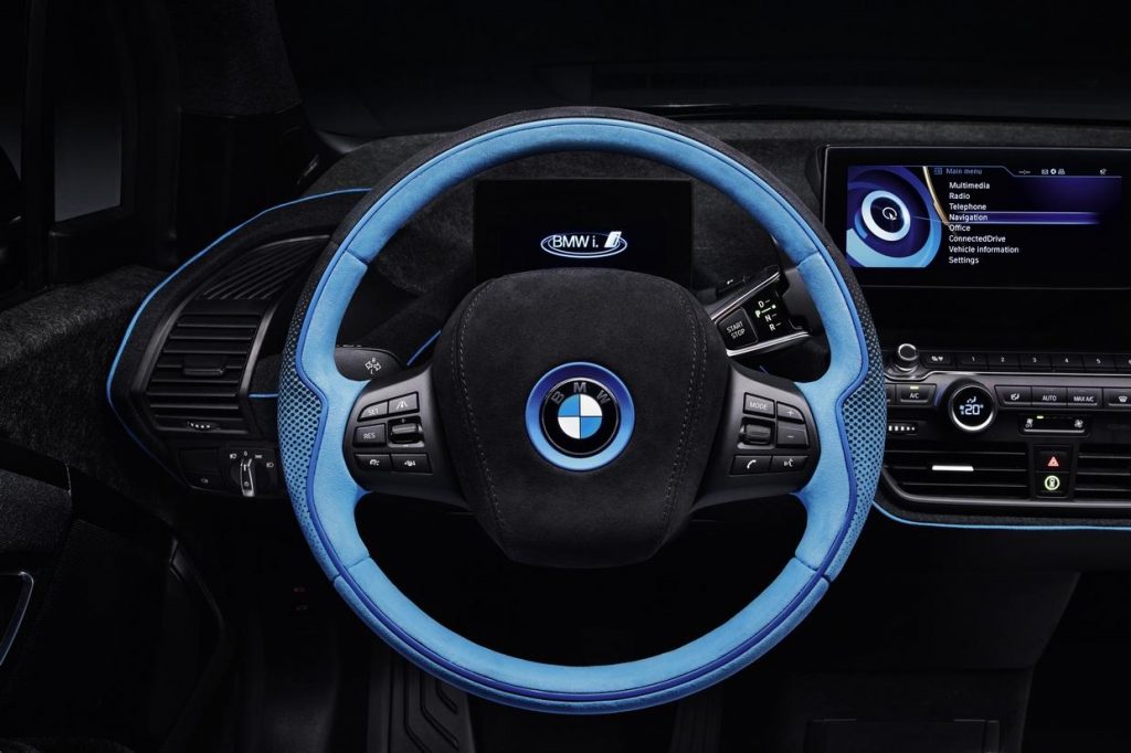 hd-paris_2016_bmw_i3_et_i8_garage_italia_crossfade_1-13