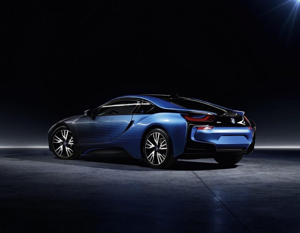 hd-paris_2016_bmw_i3_et_i8_garage_italia_crossfade_1-3