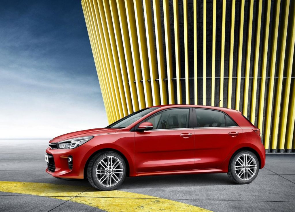 hd-paris_2016_kia_rio_1-2
