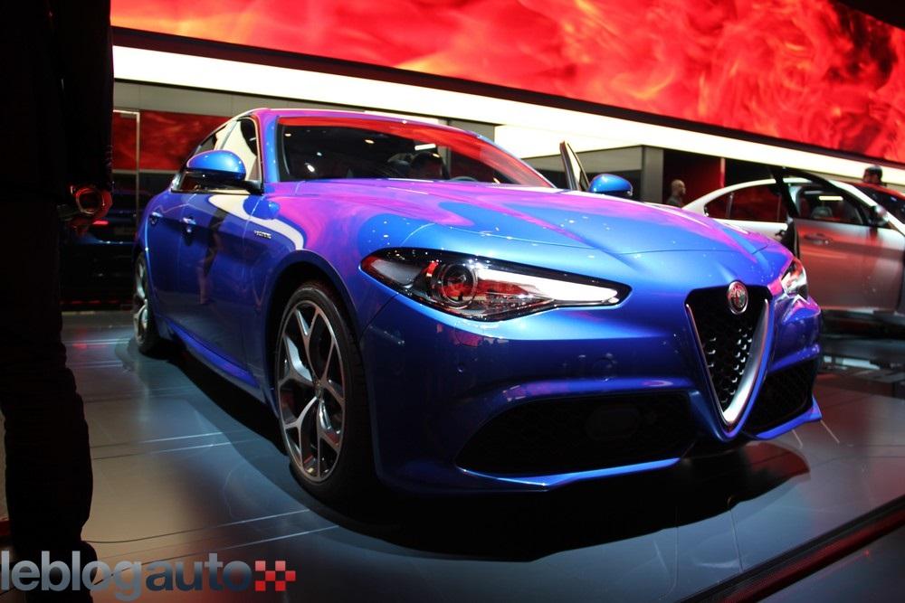 hd-paris_2016_live_alfa_romeo_giulia_veloce_1-1
