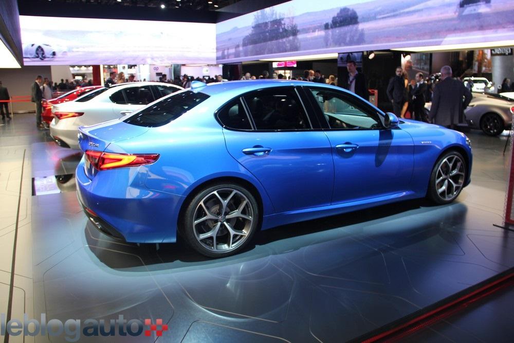 hd-paris_2016_live_alfa_romeo_giulia_veloce_1-7