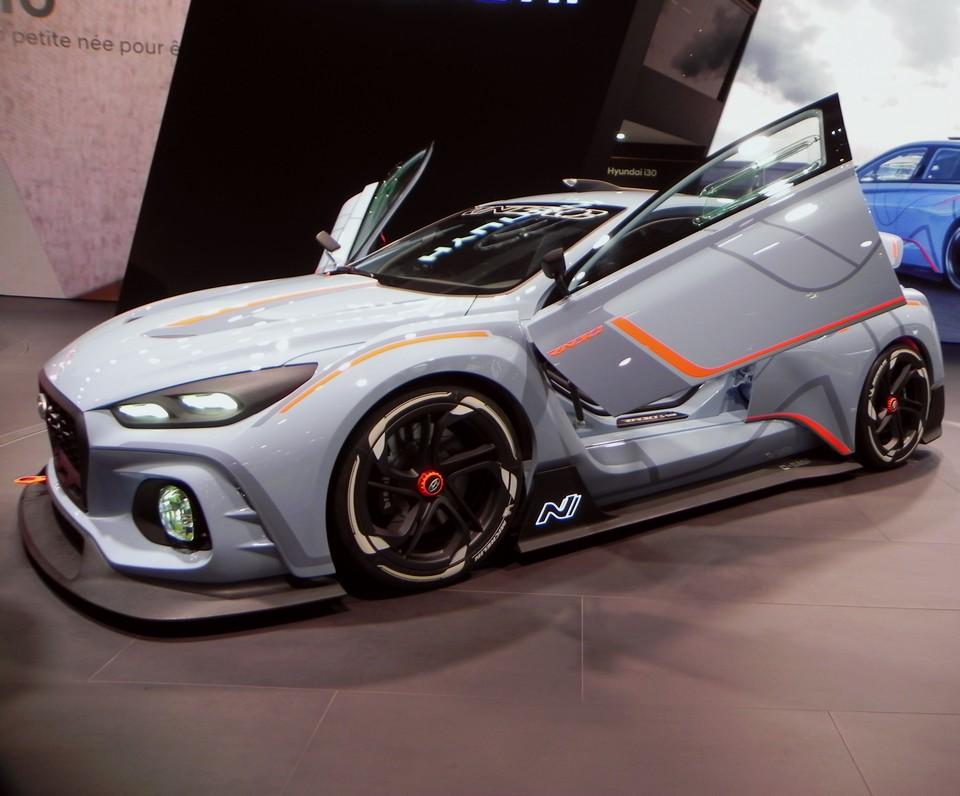 hd-paris_2016_live_hyundai_n_concept_rn30_1-3
