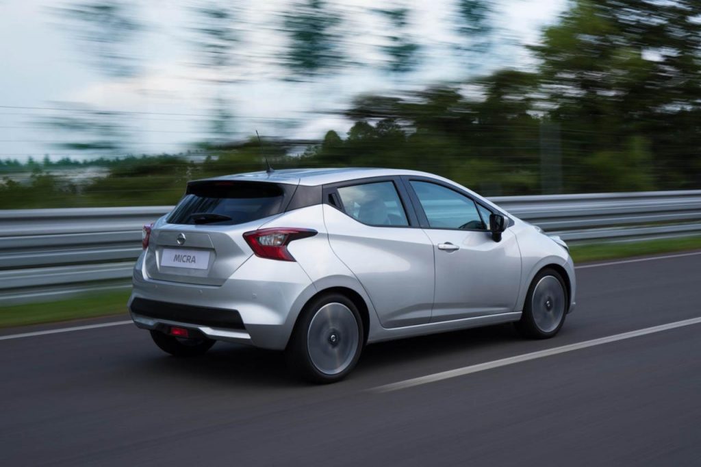 hd-paris_2016_live_nissan_micra_1-12