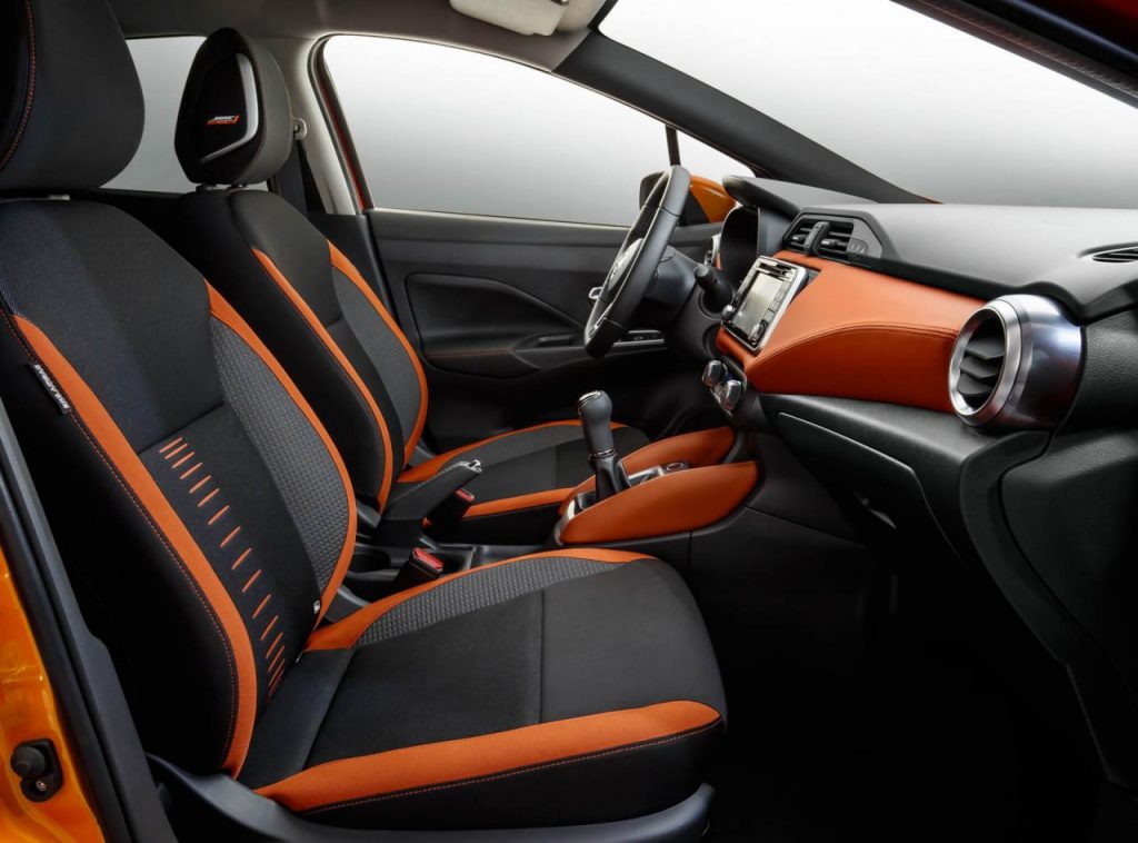 hd-paris_2016_live_nissan_micra_1-19