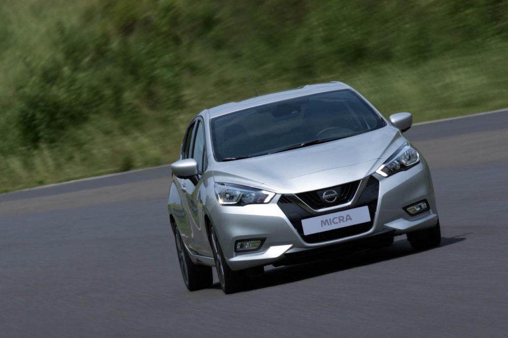 hd-paris_2016_live_nissan_micra_1-7