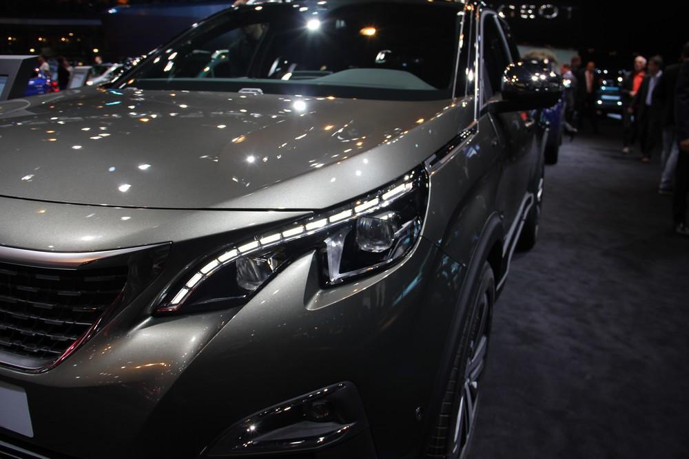 hd-paris_2016_live_peugeot_3008_gt_1