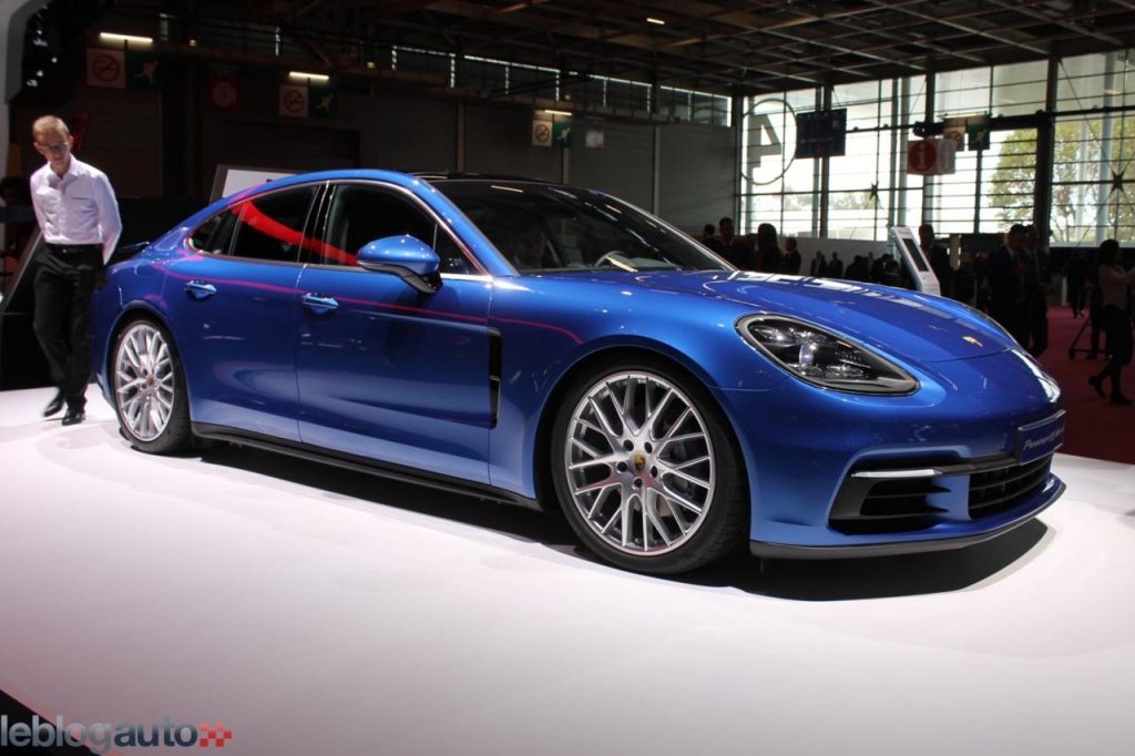 hd-paris_2016_live_porsche_panamera_1-1