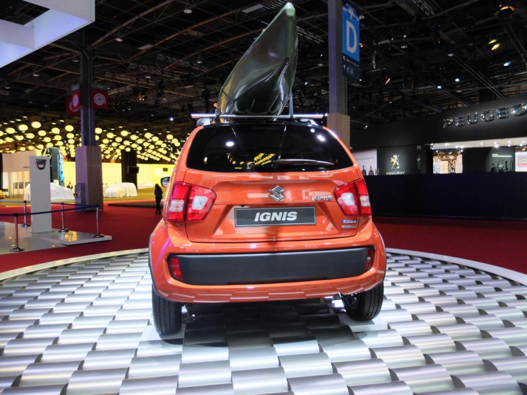 hd-paris_2016_live_suzuki_ignis_1-3