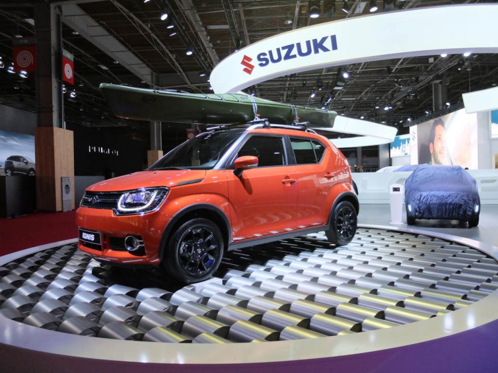 hd-paris_2016_live_suzuki_ignis_1-6