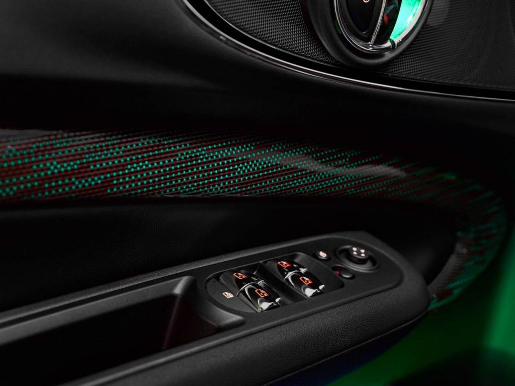 hd-paris_2016_mini_clubman_john_cooper_works_1-2