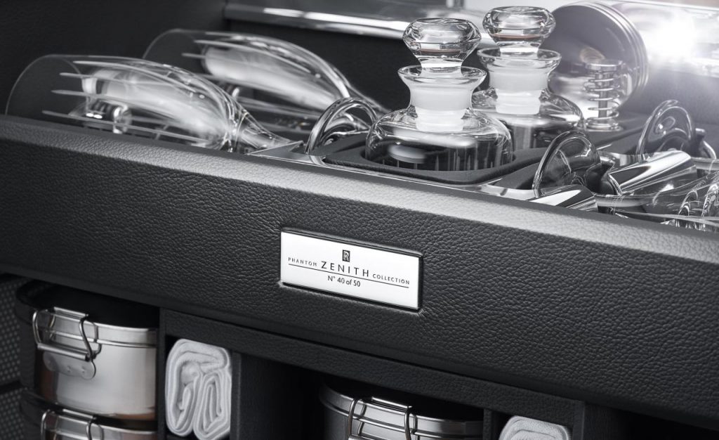 hd-pebble_beach_2016_un_panier_pique_nique_pour_la_phantom_zenith_collection_1-1