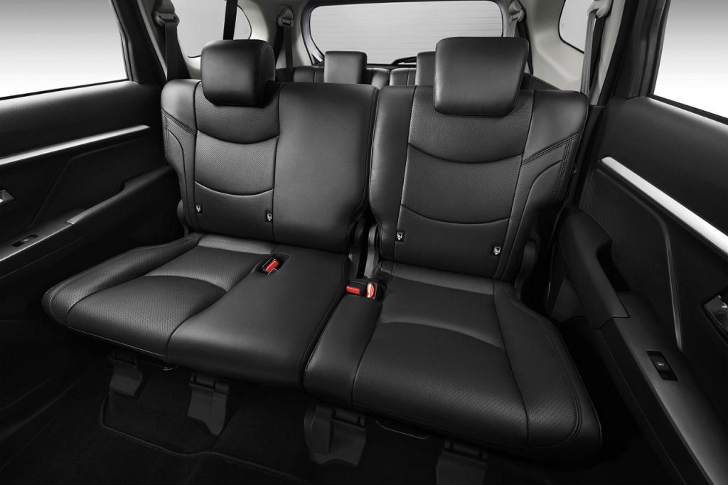 hd-perodua_aruz_merci_daihatsu_1-2