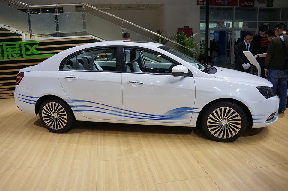 hd-pkin_2014_live_geely_3-4