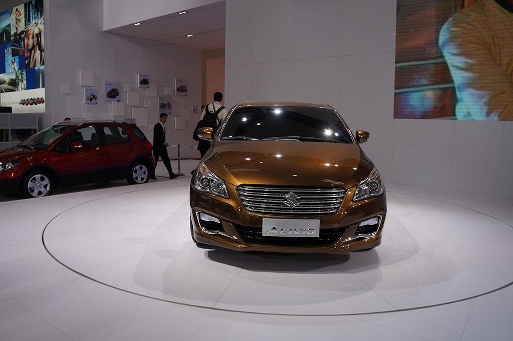 hd-pkin_2014_suzuki_alivio_concept_1-7