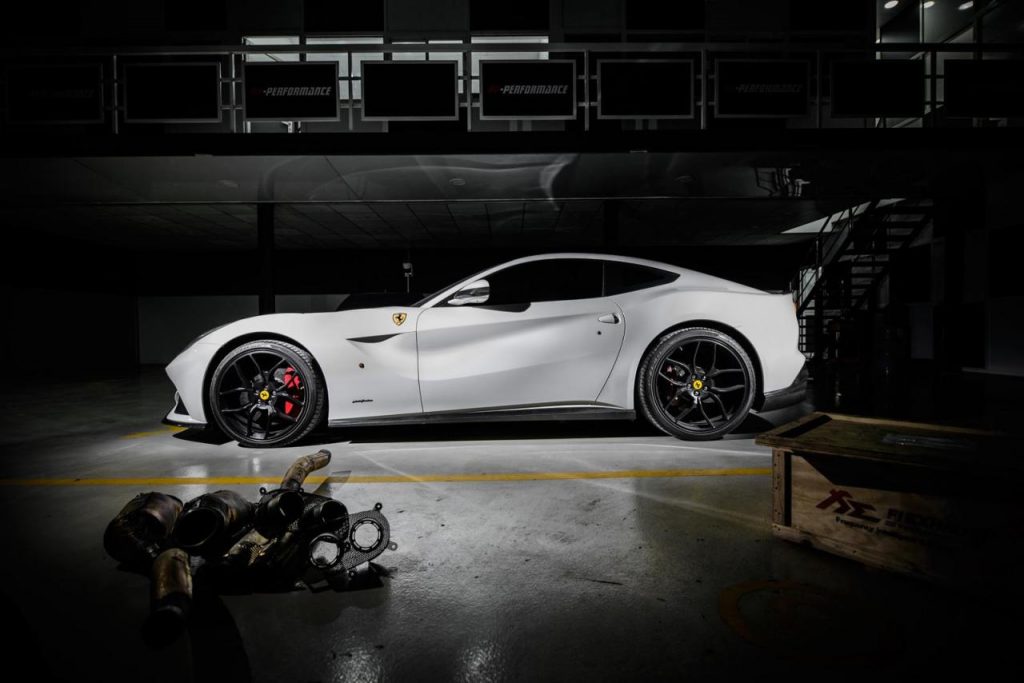hd-pp_performance_et_la_ferrari_f12berlinetta_1-4