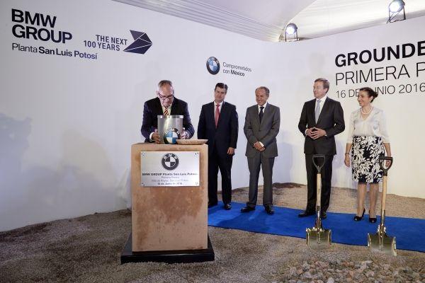 hd-premire_pierre_pour_l_usine_bmw_au_mexique_1-1