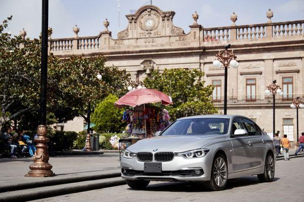 hd-premire_pierre_pour_l_usine_bmw_au_mexique_1-15