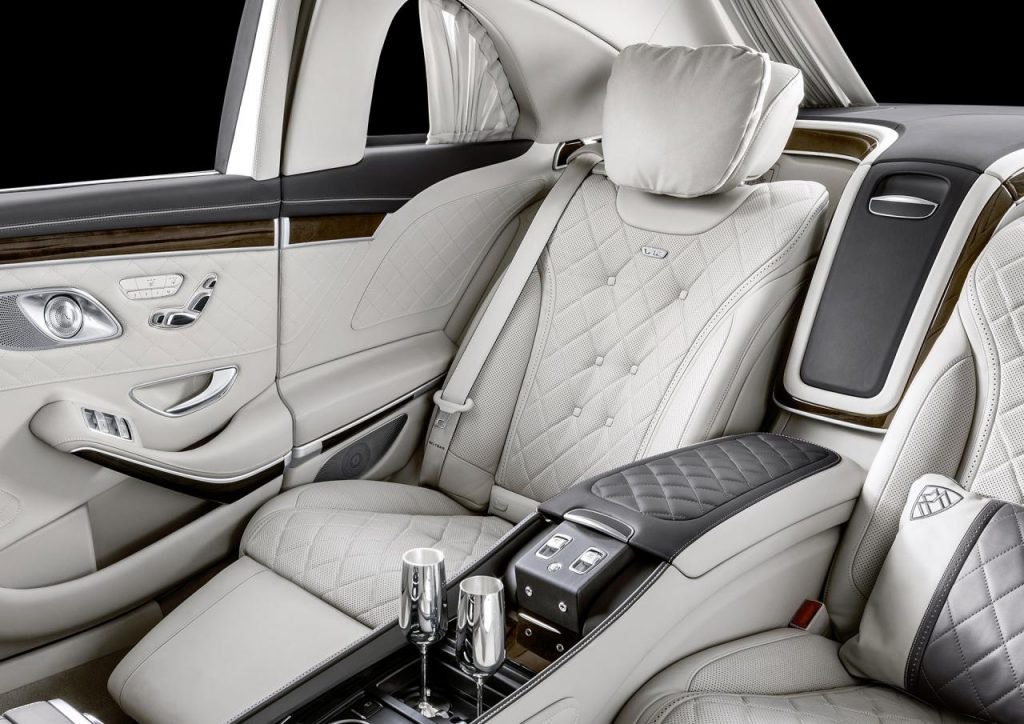 hd-quelques_nouveauts_pour_la_classe_s_maybach_pullman_1-1