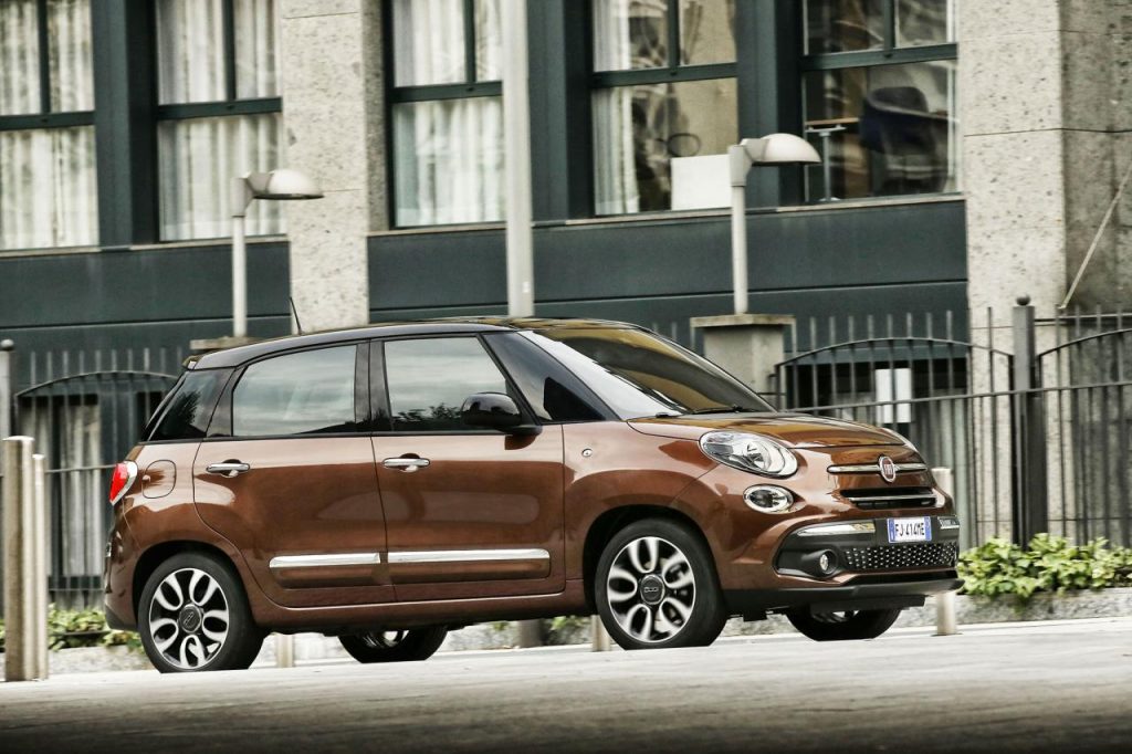 hd-rafrachissement_de_printemps_pour_la_fiat_500l_1-12
