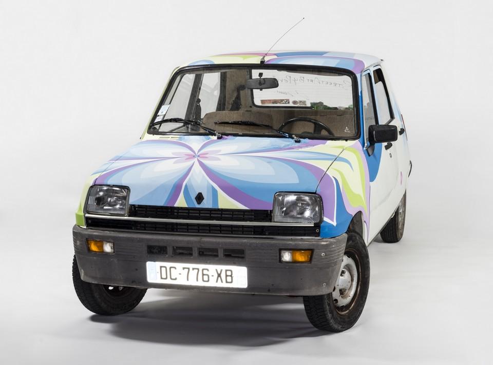 hd-rtromobile_2015_renault_5_street_art_by_perrier_1