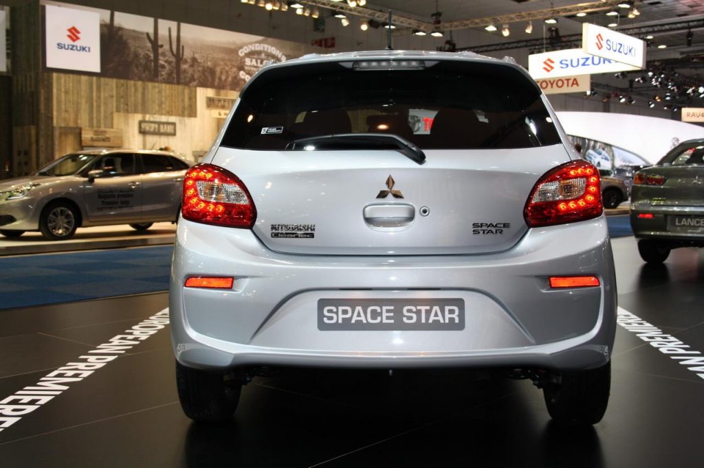 hd-salon_de_bruxelles_2016_live_mitsubishi_space_star_1-8