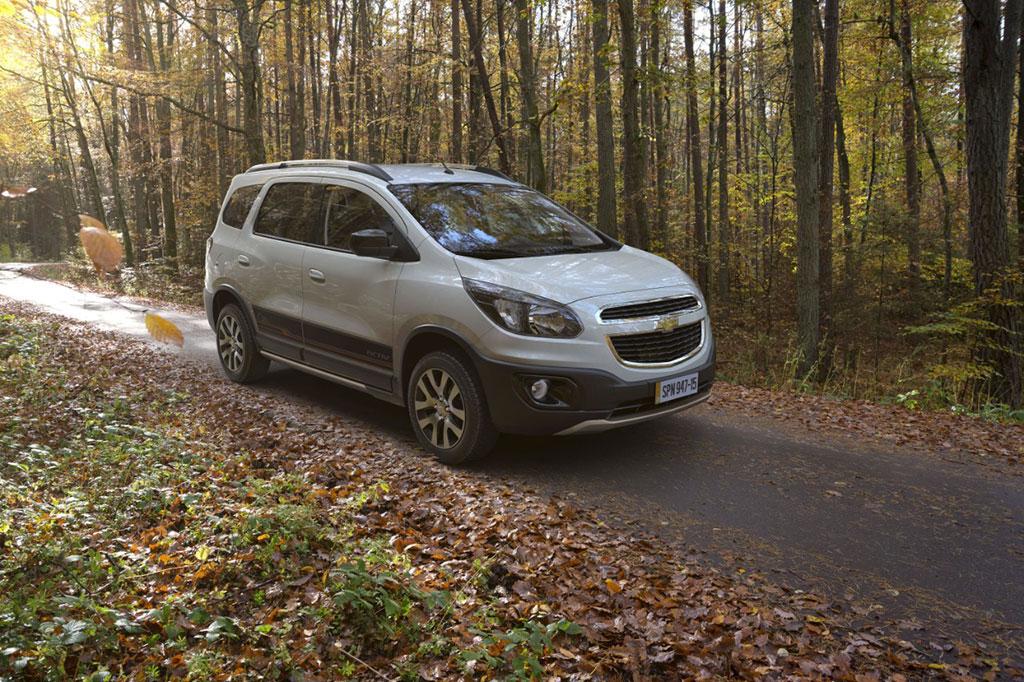 hd-sao_paulo_2014_chevrolet_spin_active_1-3