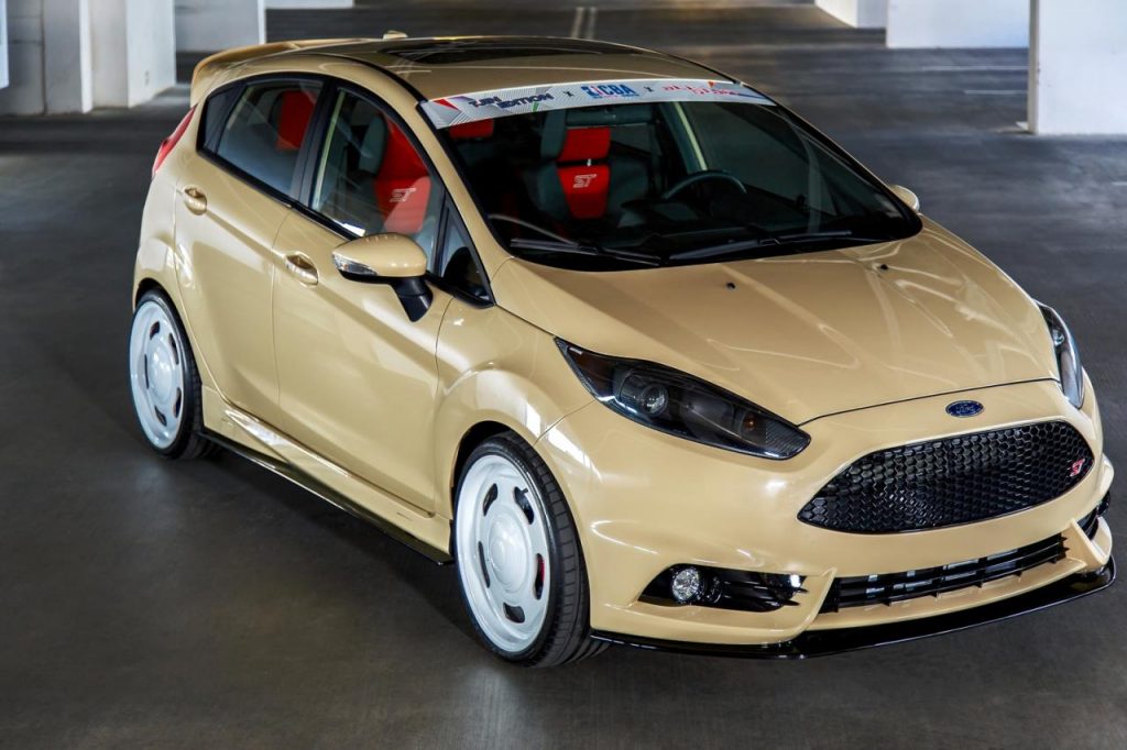 hd-sema_2014_ford_fiesta_puissance_trois_1-2