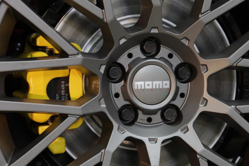 hd-sema_2015_volkswagen_jetta_gli_momo_edition_1-2