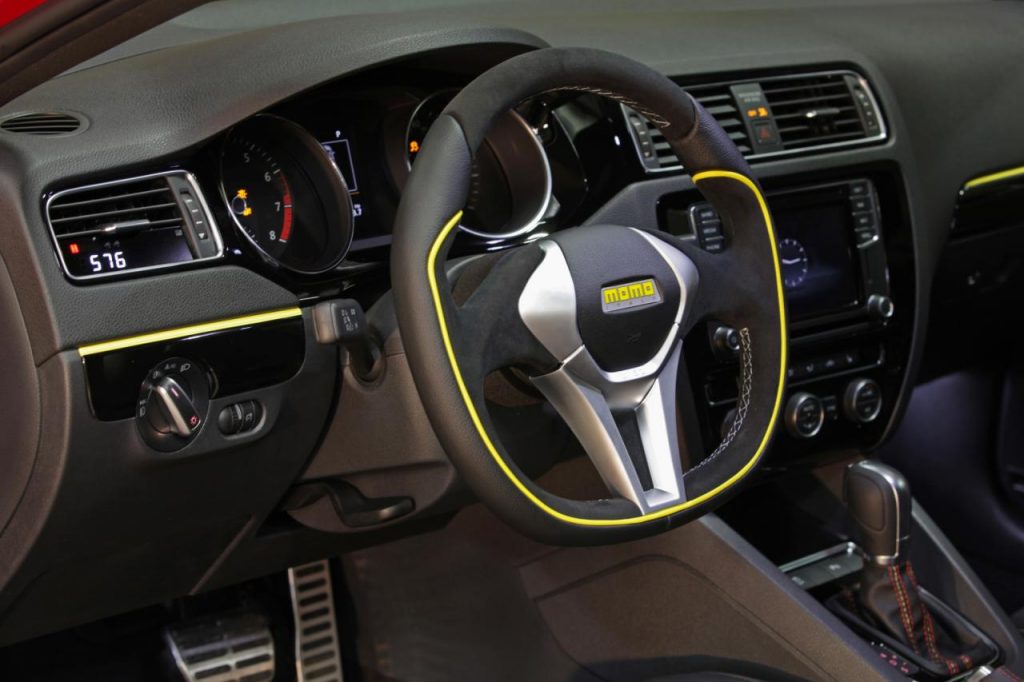 hd-sema_2015_volkswagen_jetta_gli_momo_edition_1-3