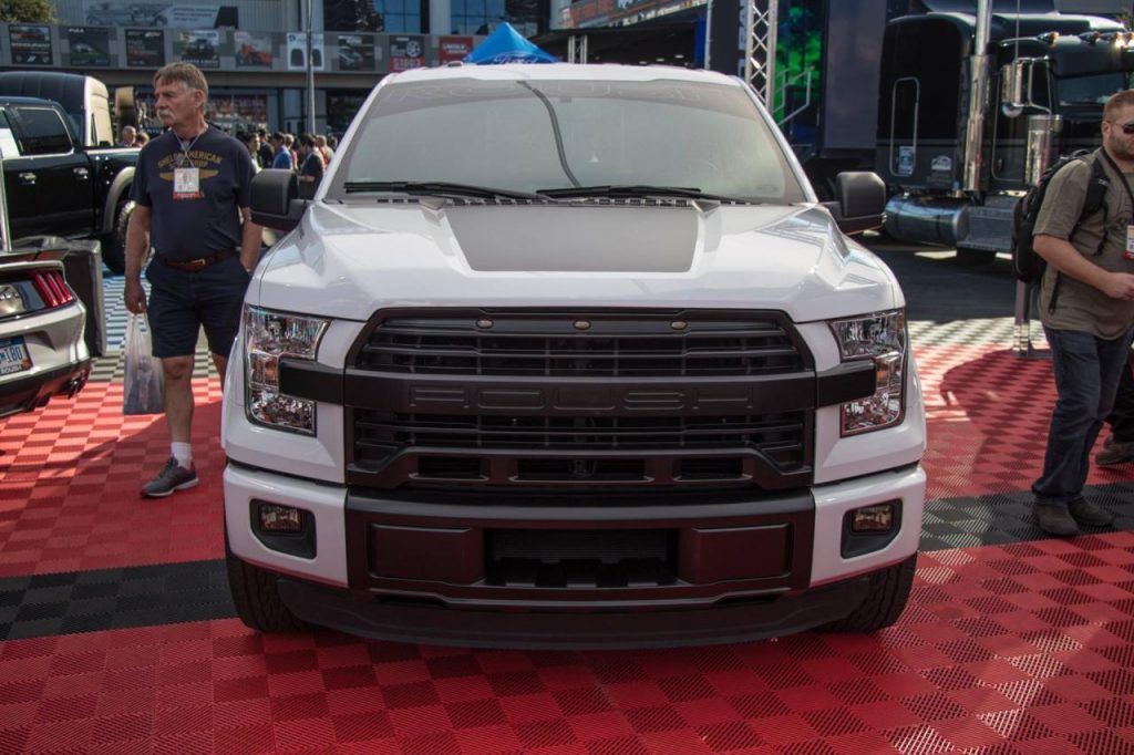 hd-sema_2016_roush_f_150_nitemare_du_brutal_1-7