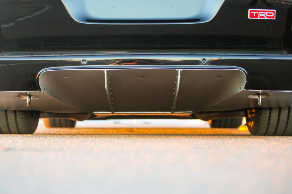 hd-sema_2016_toyota_land_speed_cruiser_terrible_1