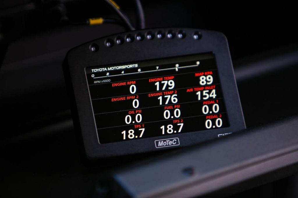 hd-sema_2016_toyota_land_speed_cruiser_terrible_1-8