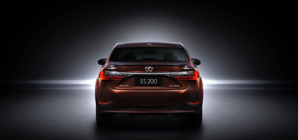 hd-shanghai_2015_lexus_es_1-4
