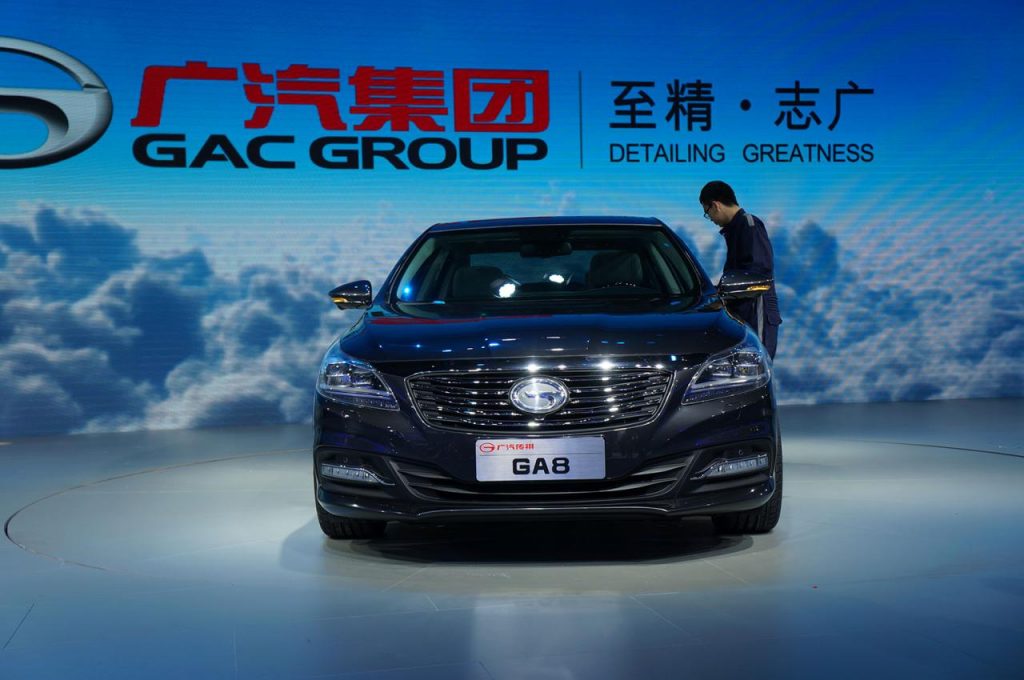hd-shanghai_2015_live_gac_trumpchi_ga8_1-2