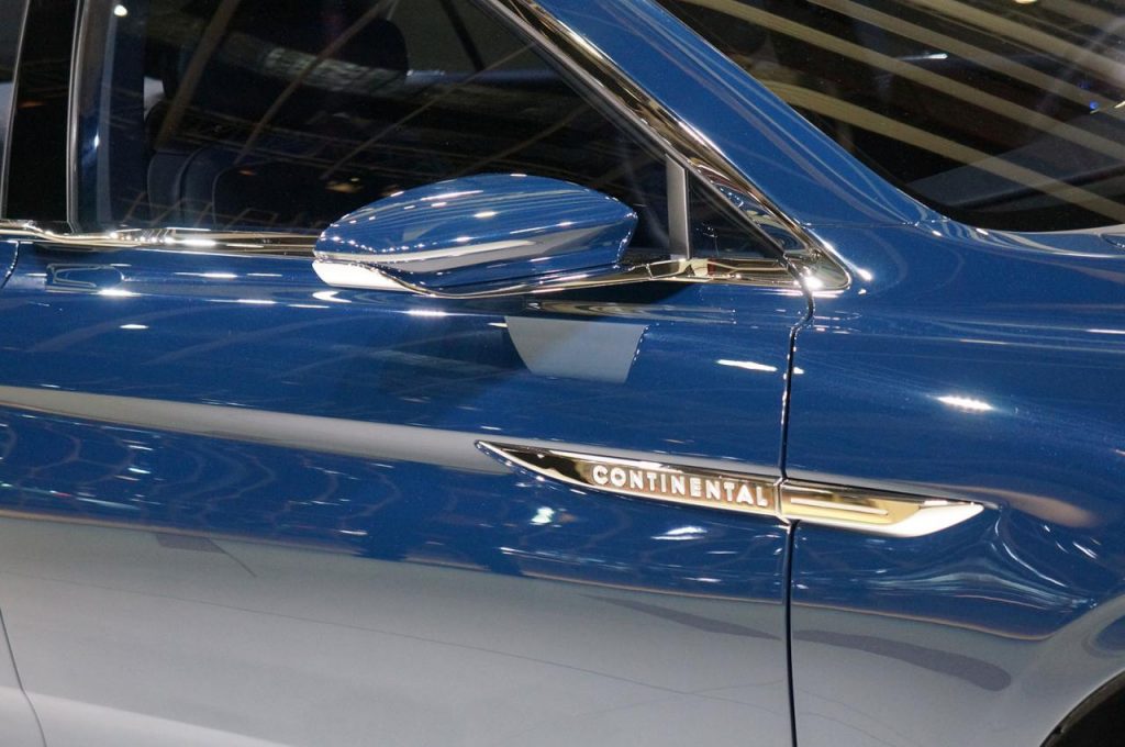 hd-shanghai_2015_live_lincoln_continental_1-3