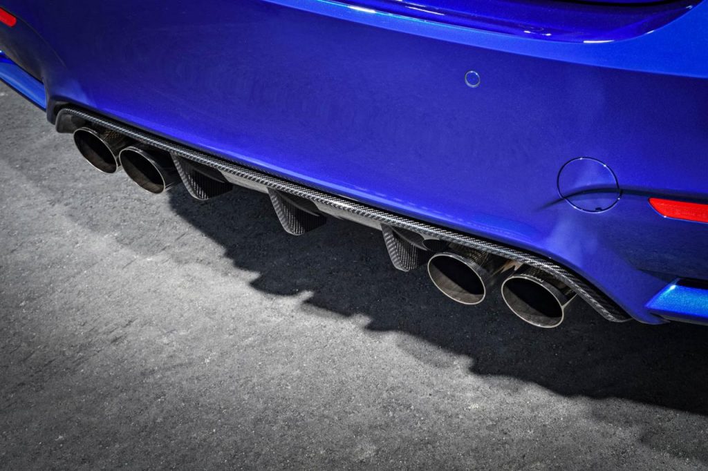 hd-shanghai_2017_bmw_m4_cs_1-17