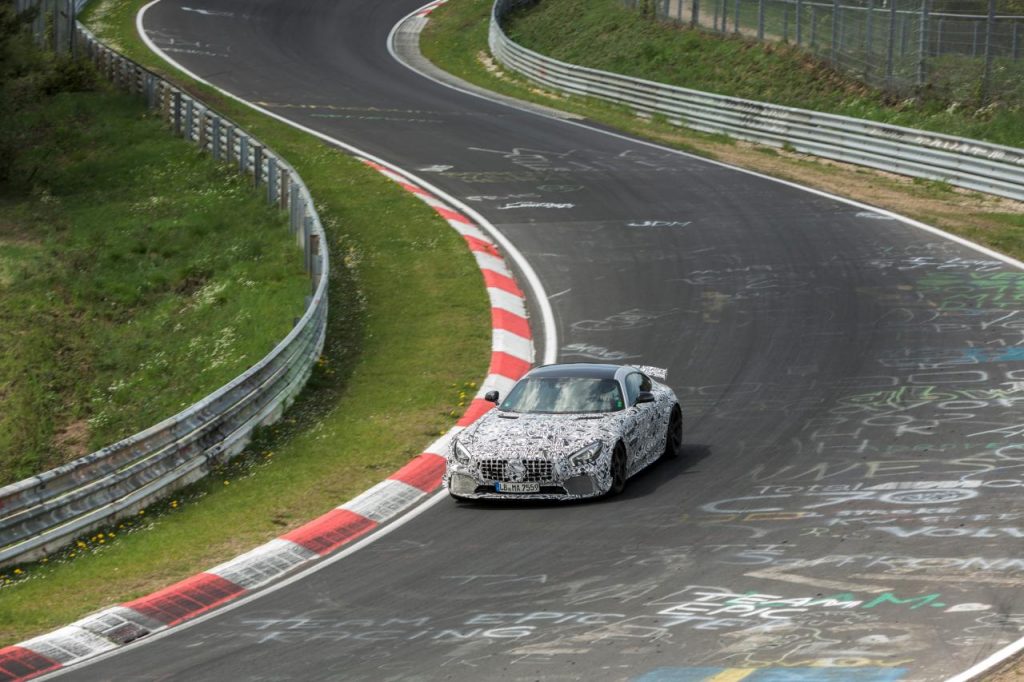 hd-spyshot_officiels_mercedes_amg_gt_r_1-3