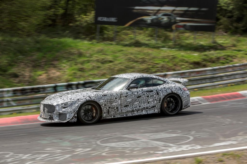 hd-spyshot_officiels_mercedes_amg_gt_r_1-6