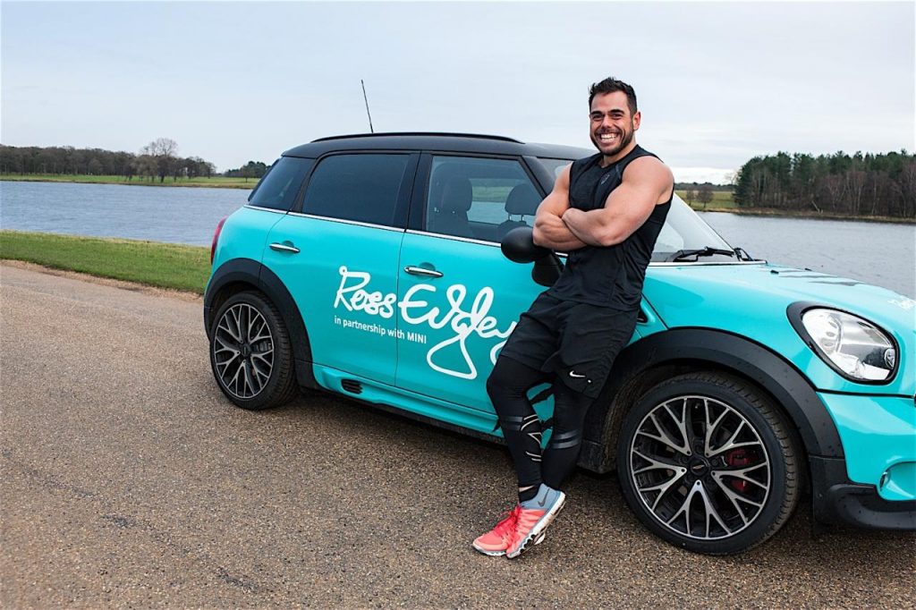 hd-tirer_un_mini_countryman_42_195_km_durant_1-6