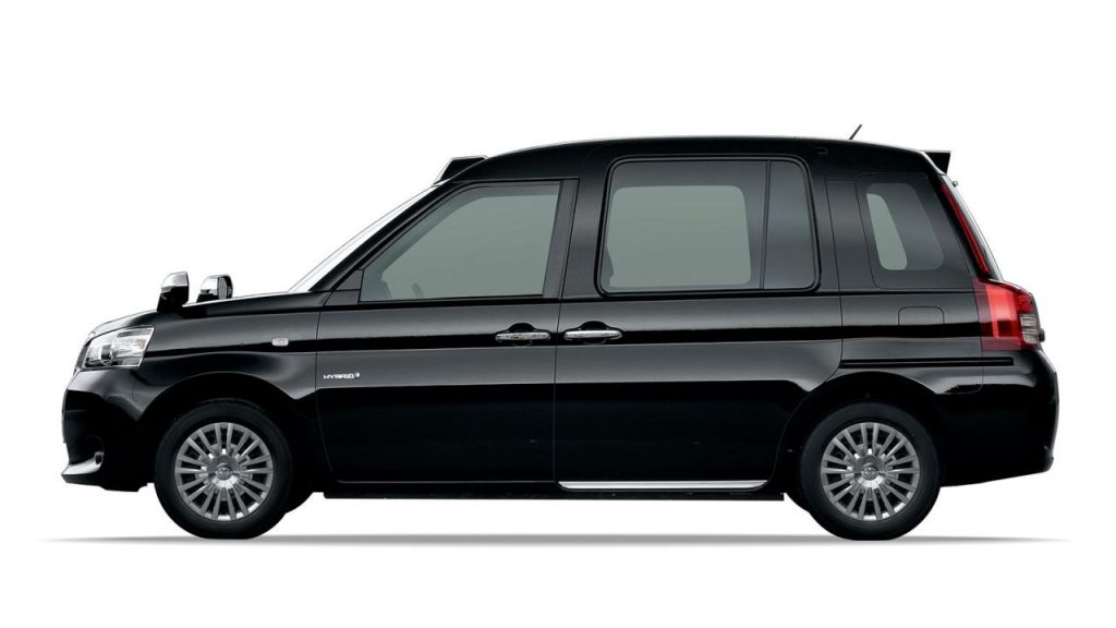 hd-tokyo_2015_nouvelle_version_du_taxi_de_toyota_1-1