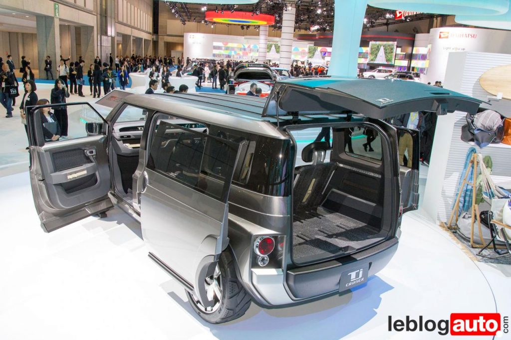 hd-tokyo_2017_live_toyota_tj_cruiser_concept_1-1