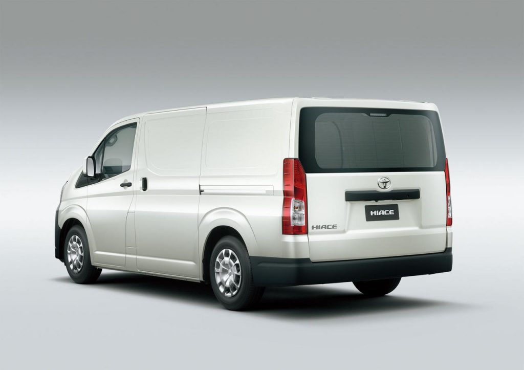 hd-toyota_hiace_l_air_de_rien_une_rvolution_1-13