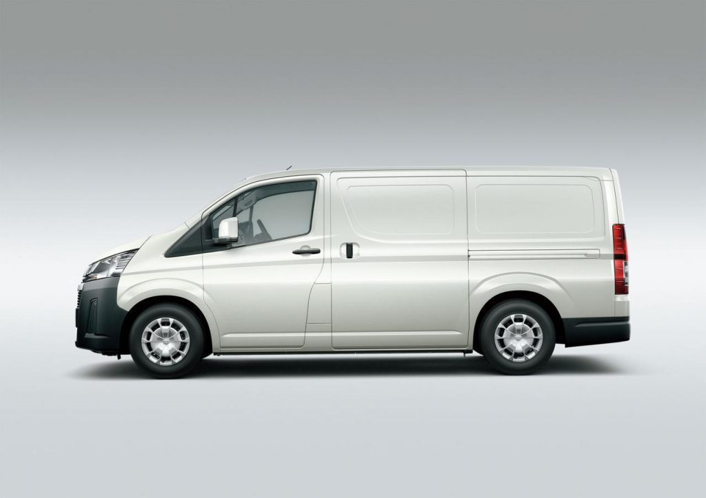 hd-toyota_hiace_l_air_de_rien_une_rvolution_1-14