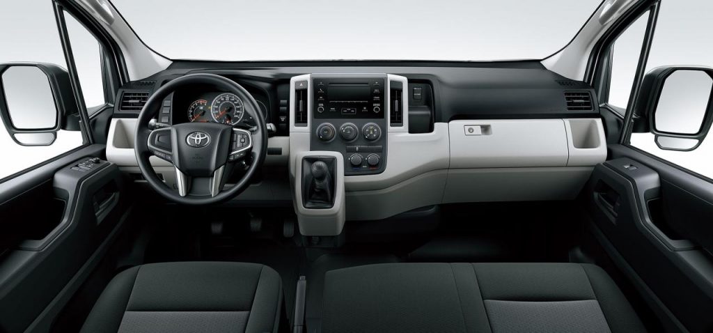 hd-toyota_hiace_l_air_de_rien_une_rvolution_1-8