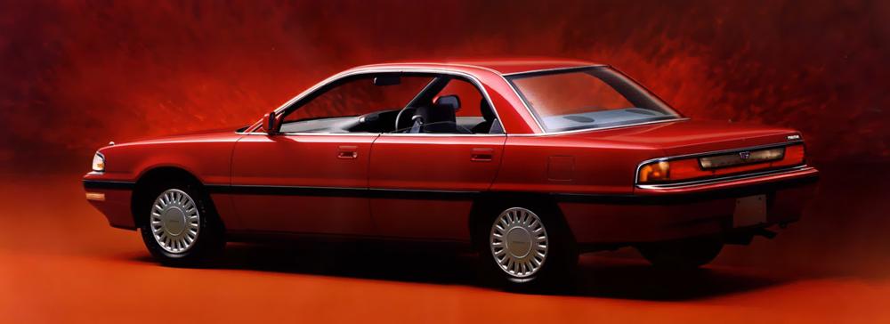 hd-un_t_au_japon_eunos_300_1990_1992_2-2