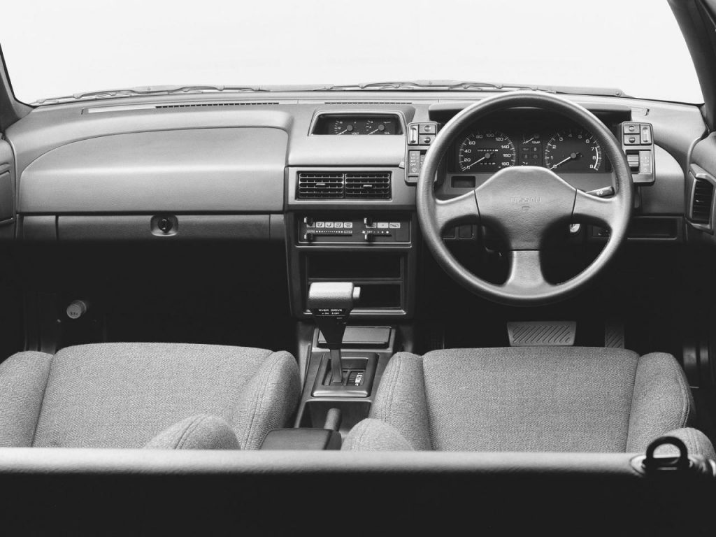 hd-un_t_au_japon_nissan_exa_1986_1990_2-1