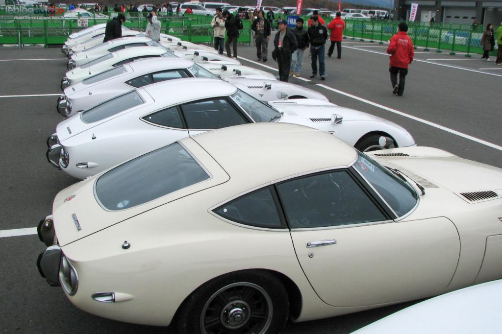 hd-un_t_au_japon_toyota_2000_gt_1967_1970_1-4